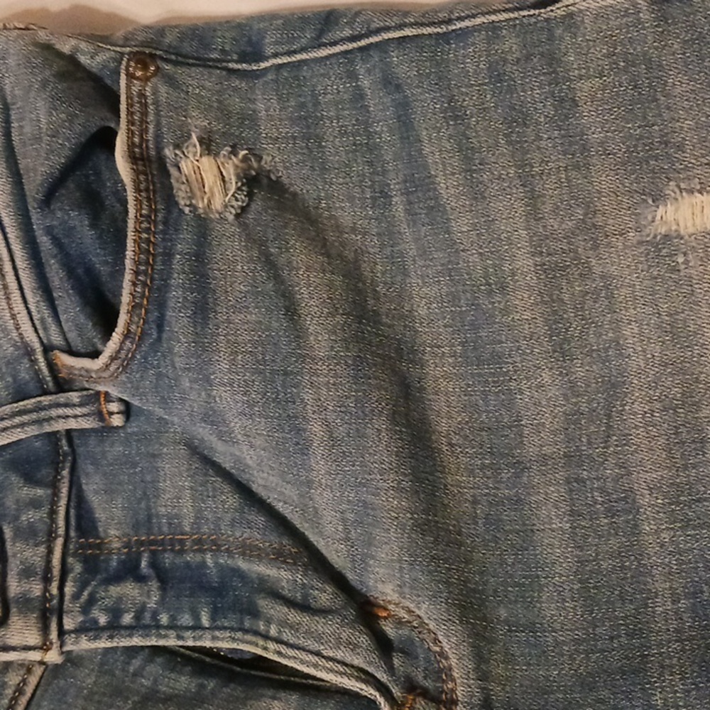 Abercrombie & Fitch jeans with embroidery - Picture 13 of 17